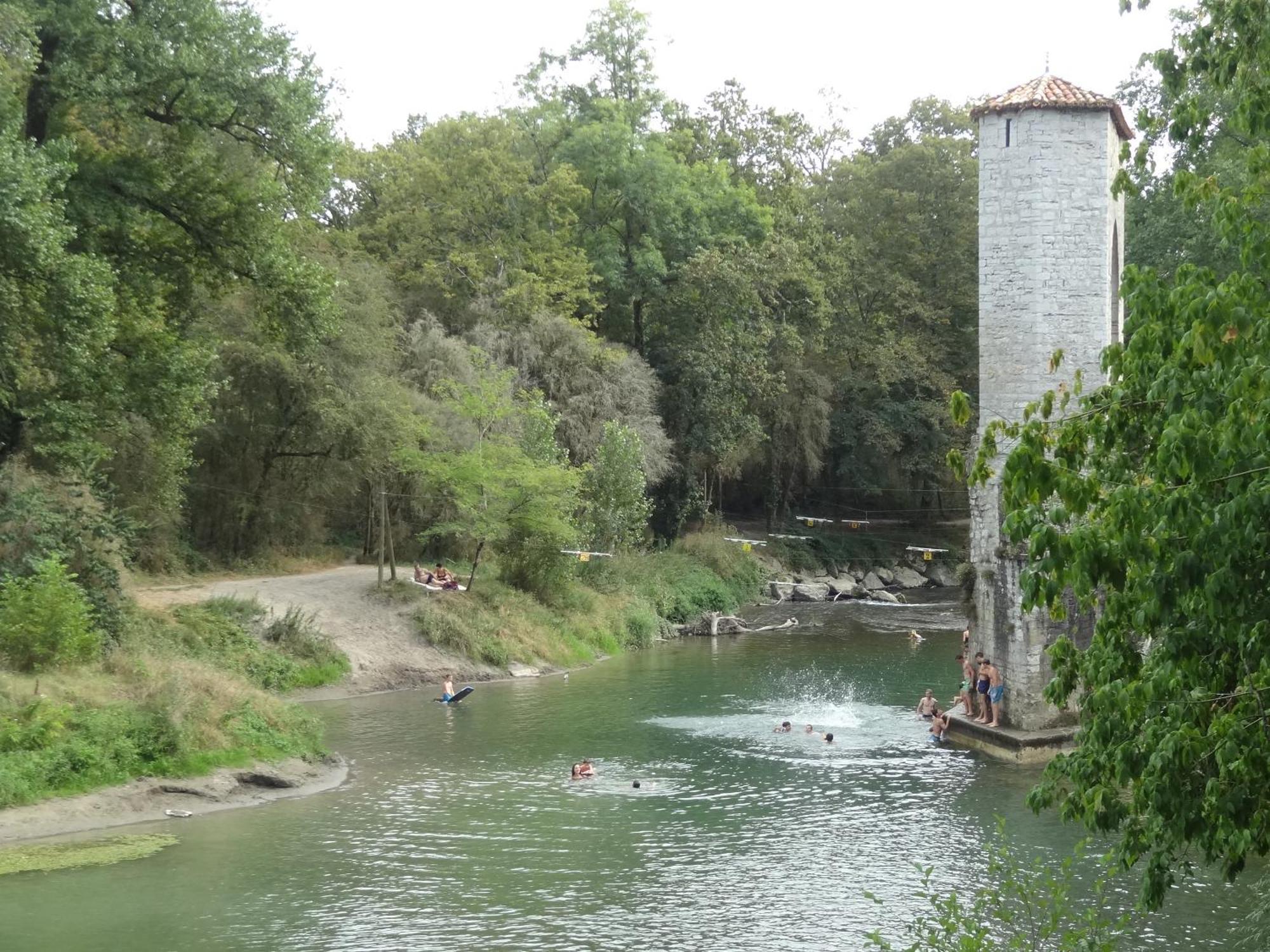 Vila Le Pelerine Sauveterre-de-Bearn Exteriér fotografie