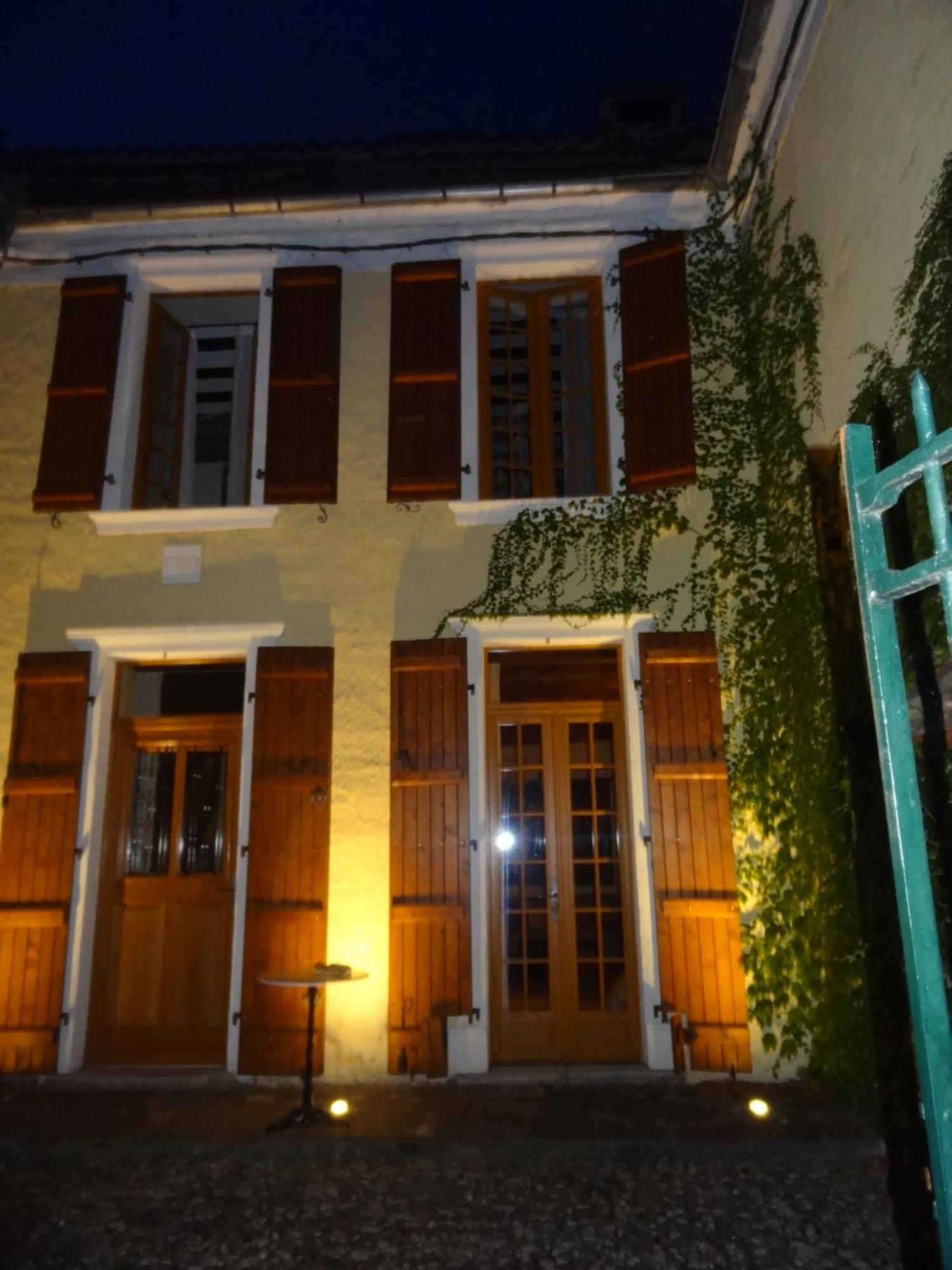 Vila Le Pelerine Sauveterre-de-Bearn Exteriér fotografie